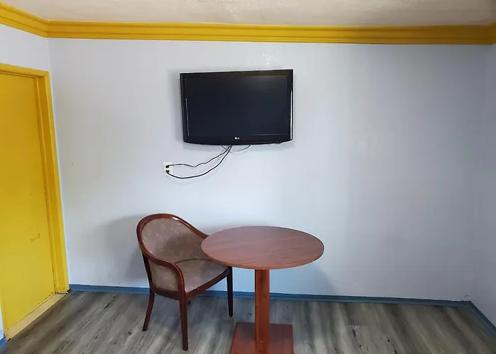 Rose Motel